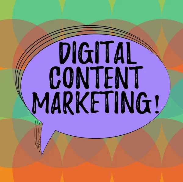 Текст написання слів Digital Content Marketing. Бізнес-концепція поширення контенту для цільової аудиторії онлайн Порожня овальна контурна суцільна кольорова мовна бульбашка Порожній текст Повітряна куля фото . — стокове фото