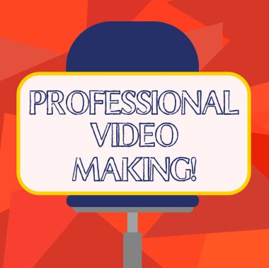 Word metin profesyonel Video yapma yazma. Film yapımı bir uzman boş dikdörtgen şekli etiket oturan yatay olarak döner sandalye üzerinde tarafından dijital olarak kaydedilen görüntüler için iş kavramı.