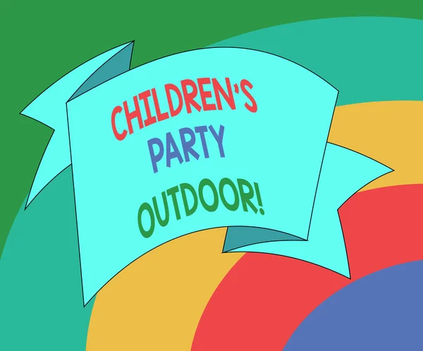 Концептуальный почерк, показывающий Children S Is Party Outdoor. Деловое фото, демонстрирующее детское празднество у дома Складная лента Стрип Твердая цветовая лента фото для празднования . — стоковое фото