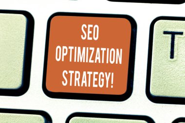 SEO optimizasyon stratejisi gösterilen Not yazma. Bir Web sitesi s düzenleme işlemi vitrine iş fotoğraf içerik klavye tuşuna basarak tuş takımı fikir bilgisayar ileti oluşturmak için niyet olduğunu.