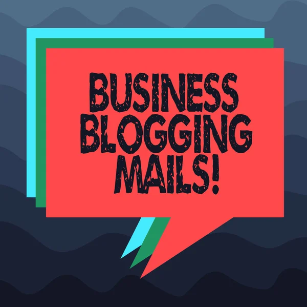 Menulis catatan yang menunjukkan Business Blogging Mails. Foto bisnis yang menampilkan jurnal daring Publikasi atau iklan situs web Stack of Speech Bubble Color Piled Text Balloon . — Stok Foto