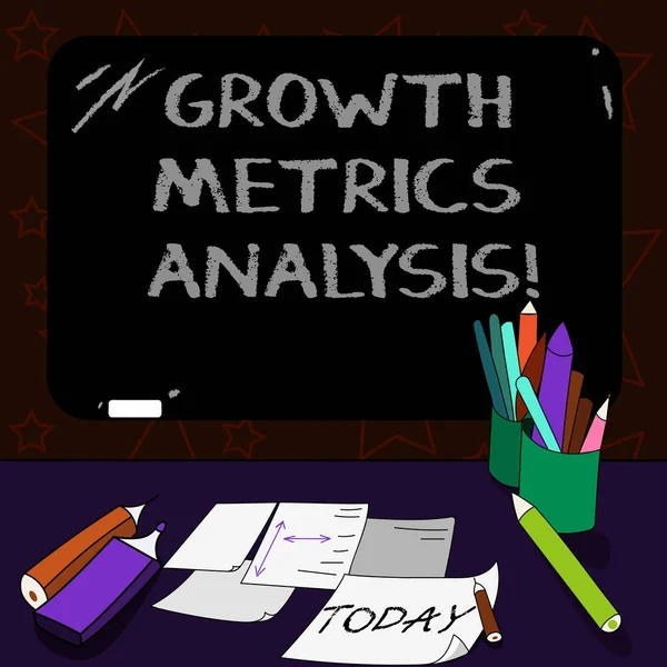 Writing note showing Growth Metrics Analysis. Business photo showcasing Evaluating the company s is historical growth Mounted Blackboard with Chalk Writing Tools Sheets on Desk. — 图库照片