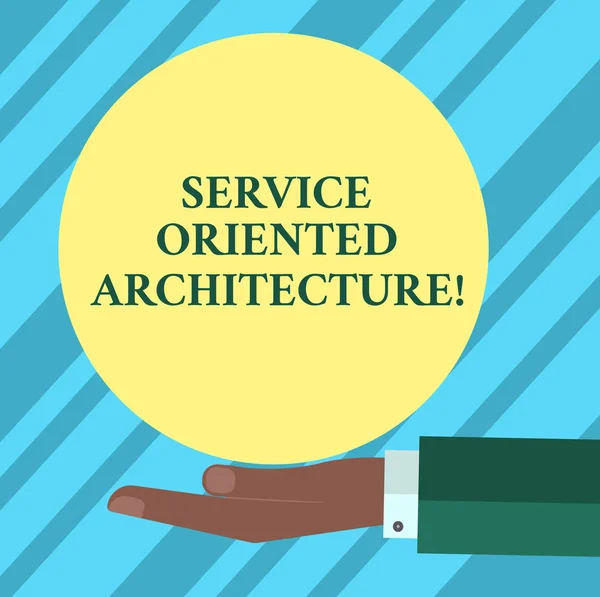 Text tecken visar Service Oriented Architecture. Konceptuella foto Central gränssnitt ett sätt att organisera programvara Hu analys Hand i kostym erbjuder Blank enfärgad cirkel för logotypen affischer. — Stockfoto