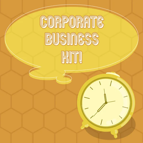 Konceptuella hand skriva visar Corporate Business Kit. Företag foto text anpassad strukturella pärm eller emblem för ett företag färg trodde pratbubblan med disposition och väckarklocka. — Stockfoto