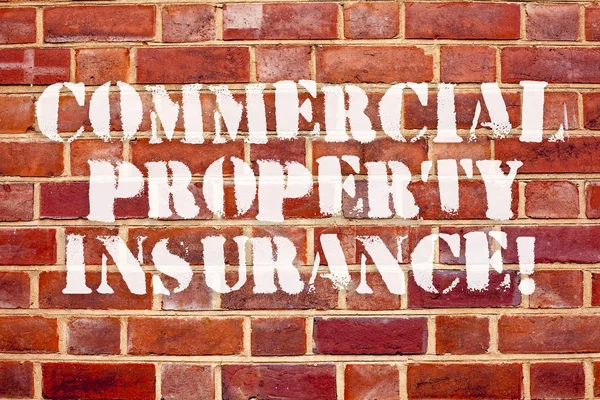 Texto para escrita de palavras Commercial Property Insurance. Conceito de negócio para fornece proteção contra a maioria dos riscos . — Fotografia de Stock