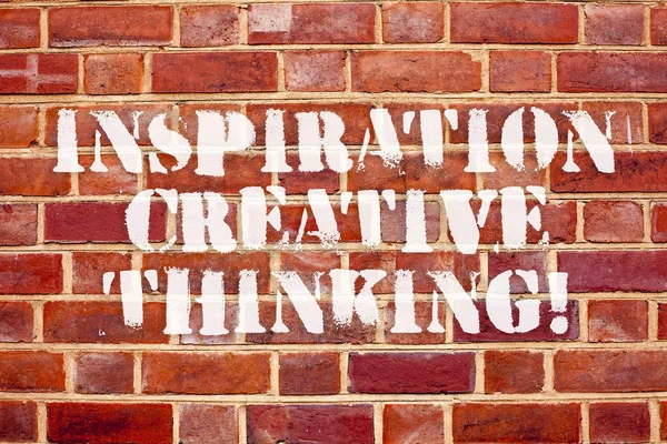 インスピレーション創造的思考のテキストの書き込みを単語します。新鮮な新しいアイデアを思い付くことのためのビジネス コンセプト. — ストック写真