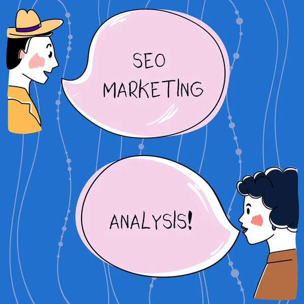Tekst: Seo Marketing Analysis. Business concept for improve a given site s er rangert på søkemotorer ^ Hand Drawn Man and Wo analysis Talking photo with Blank Color Speech Bubble . – stockfoto