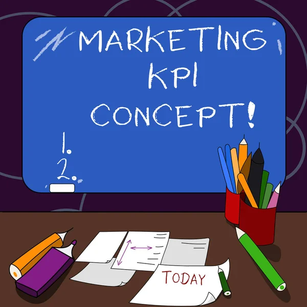 Texte manuscrit Marketing Kpi Concept. Concept signifiant mesurer l'efficacité des campagnes dans les canaux de marketing monté tableau noir de couleur vierge avec craie et feuilles d'outils d'écriture sur le bureau . — Photo