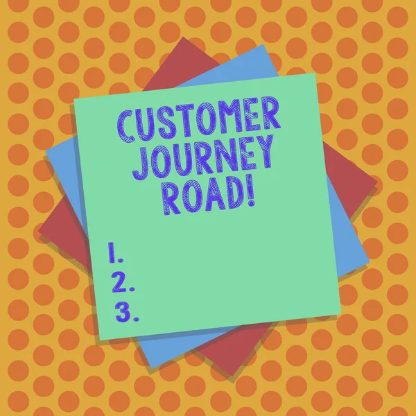 Nota di scrittura che mostra Customer Journey Road. Business photo showcase Esperienze dei clienti quando interagiscono con il tuo marchio Strato multiplo di fogli Cartone di carta a colori con ombra . — Foto Stock