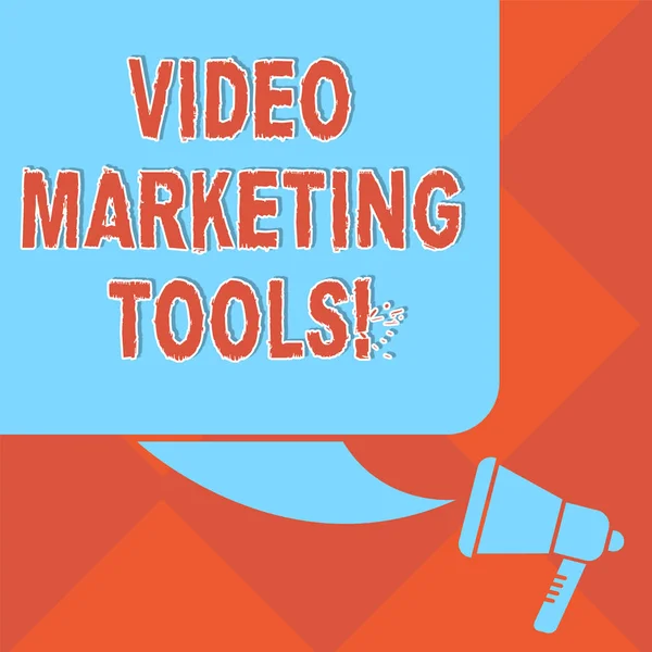 Почерк текста Video Marketing Tools. Концепция означает Техника, используемая для увеличения вовлеченности аудитории Цвет Силуэт пустой площади речи пузырь и мегафон фото . — стоковое фото