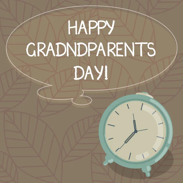 Writing note showing Happy Grandparents Day. Business photo showcasing National holiday to celebrate and honor grandparents Blank Color Thought Speech Bubble with Outline and Alarm Clock photo. — Stock Photo, Image