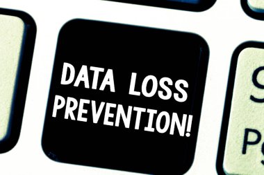 Word metin veri kaybı önleme yazma. Potansiyel veri algıladığı yazılımlar için iş kavramı klavye tuşuna basarak tuş takımı fikir bilgisayar ileti oluşturmak için niyet ihlal.