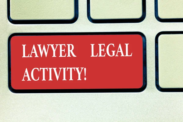 弁護士の法的活動のテキストの書き込みを単語します。準備の場合や法主キーボード キーのキーパッドのアイデアを押すとコンピューターのメッセージを作成する意図に与えるアドバイスをビジネス コンセプト. — ストック写真
