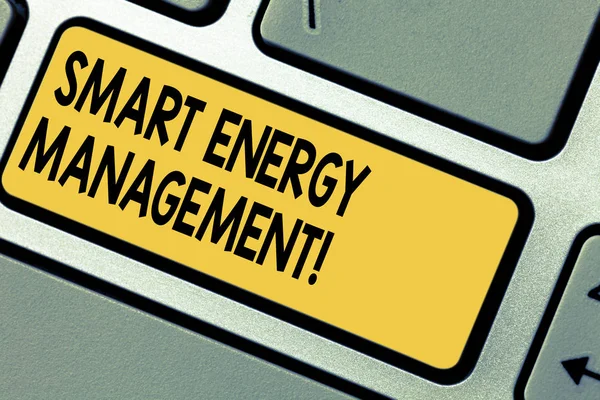 Handgeschreven tekst slimme energie-Management. Begrip betekenis Lessen consument afhankelijkheid van conventionele energie toetsenbordtoets voornemen om computer bericht te drukken toetsenblok idee te maken. — Stockfoto