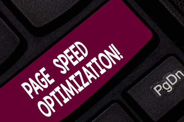 Escrita de mão conceitual mostrando Page Speed Optimization. Exibição de fotos de negócios Melhore a velocidade do carregamento de conteúdo em uma página da Web Teclado de tecla Intenção de criar uma ideia de mensagem de computador . — Fotografia de Stock