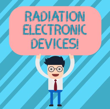 Metin radyasyon elektronik aygıtlar yazma kelime. İş kavramı radyo frekansı için onun kafa boş dikdörtgen renkli tahta adam ayakta tutan yukarıda elektronik cihazlar tarafından yayılan.
