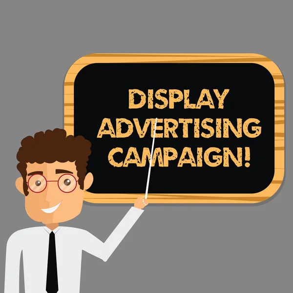 Szöveg jel mutatja a Display hirdetési kampány. Fogalmi fénykép használ grafikus ember állandó gazdaság Stick mutatva falra szerelt üres Color Board kereskedelmi üzenetét közvetíti.. — Stock Fotó