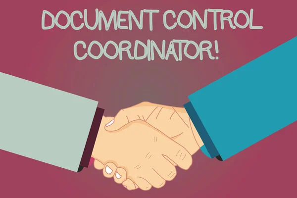 Escrita conceitual mostrando o Coordenador de Controle de Documentos. Business photo text analysisaging and control company documents Hu analysis Shaking Hands on Agreement Sign of Respect and Honor . — Fotografia de Stock