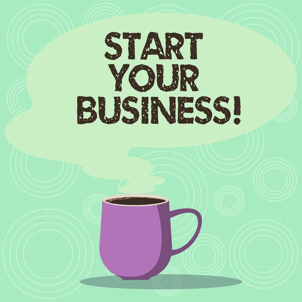 Handschrift Text starten Sie Ihr Geschäft. Konzept bedeutet Unternehmer organisieren kleine Organisation Startups Becher Foto Tasse heißen Kaffee mit leeren Farbe Sprechblase als Dampf-Symbol. — Stockfoto
