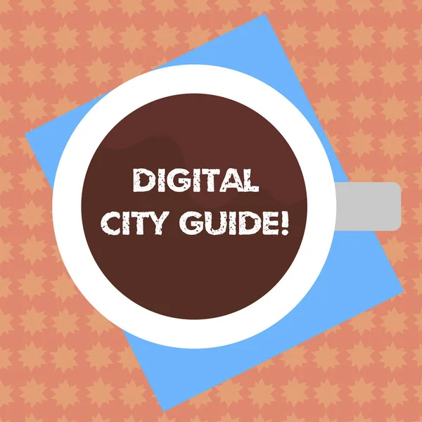 Uwaga: pisanie Wyświetlono Digital City Guide. Biznesowe zdjęcie prezentujący aplikacji, która zawiera informacje pomocy dotyczące kultury góry widok z picia Puchar wypełnione napojów na zdjęciu kolor papieru. — Zdjęcie stockowe