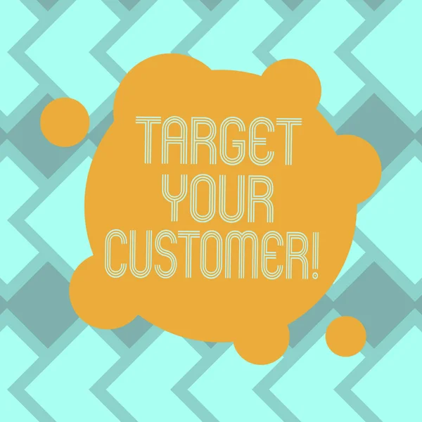 Signo de texto que muestra Target Your Customer. Foto conceptual Apunte a aquellos clientes que son más propensos a comprar de usted Color deformado en blanco forma redonda con círculos pequeños Foto abstracta . — Foto de Stock
