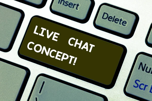 Écriture conceptuelle montrant Live Chat Concept. Photo d'affaires présentant un service Web qui permet aux amis de communiquer Clavier Intention de créer une idée de message informatique . — Photo