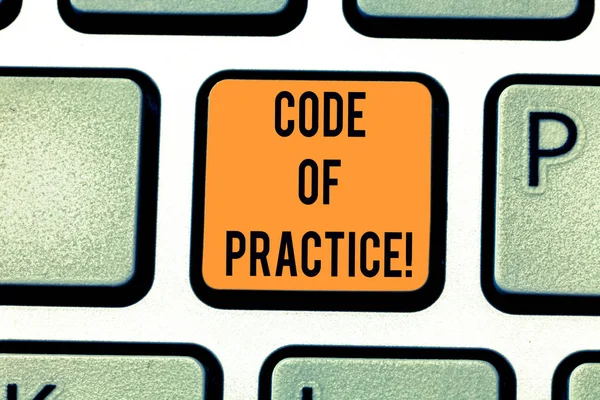 Texte textuel Code de pratique. Concept d'entreprise pour les règles écrites explique comment montrer le travail en particulier Clé de clavier Intention de créer un message informatique appuyant sur l'idée de clavier . — Photo