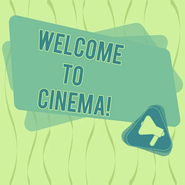 Writing Obs visar Välkommen till biograf. Företag foto skylta introducera någon till teatern där filmer visas för offentliga Megaphone inuti triangeln och Tom färgrektangeln för tillkännagivande. — Stockfoto