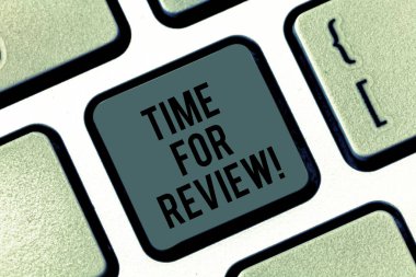 Zaman inceleme için gösterilen not yazma. Değerlendirme geribildirim an Perforanalysisce oranı değerlendirmek klavye tuşuna basarak tuş takımı fikir bilgisayar ileti oluşturmak için niyet vitrine iş fotoğraf.