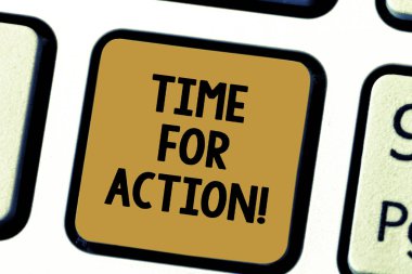 Word metin zaman için eylem yazma. Teşvik gitmek hızlı klavye yapıyor başlatmak hazır almak için iş kavramı tuşuna basarak tuş takımı fikir bilgisayar ileti oluşturmak için niyet.