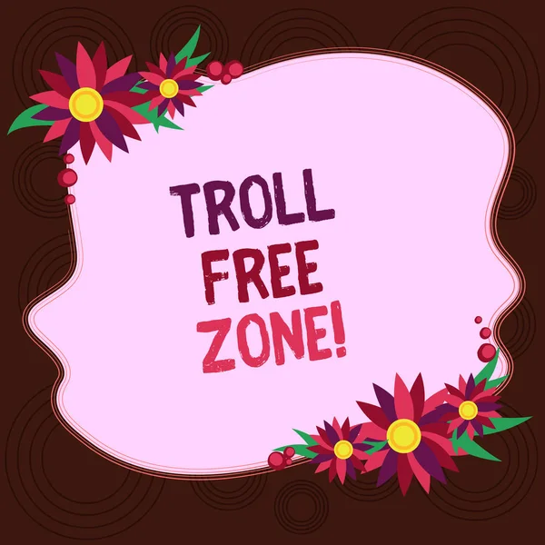 Schrijven van notitie weergegeven: Troll Vrije Zone. Zakelijke foto presentatie van sociaal netwerk waar tolerantie en goed gedrag is een beleid van lege ongelijke kleur vorm met bloemen rand voor kaarten uitnodiging advertenties. — Stockfoto