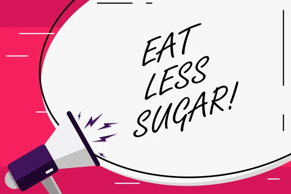 Γραφή κειμένου Word τρώτε λιγότερο ζάχαρη. Επιχειρηματική ιδέα για μείωση της κατανάλωση γλυκών διαβητικός ελέγχου που κάνει δίαιτα. — Φωτογραφία Αρχείου