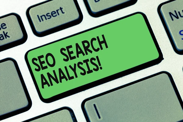 Text tecken visar Seo Search analys. Konceptuella foto ändringarna synliggöra webbplats Sök motorer tangent avsikt att skapa dator meddelande genom att trycka på knappsatsen idé. — Stockfoto