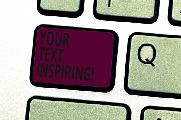 Schreiben Sie Ihren Text inspirierend. Konzept bedeutet Wörter fühlen Sie sich spannend und stark begeistert Tastatur-Tastatur Absicht, Computer-Nachricht drücken Tastatur Idee zu erstellen. — Stockfoto