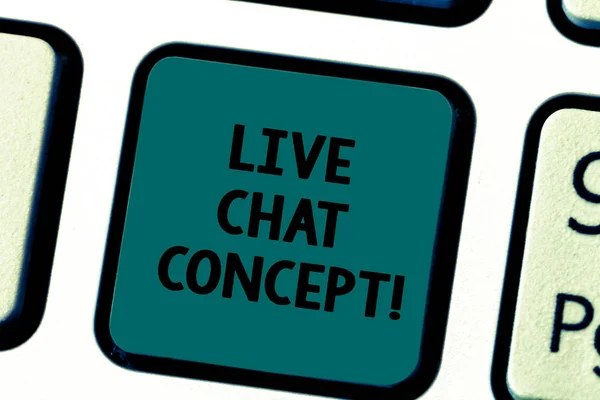 Note d'écriture montrant Live Chat Concept. Photo d'affaires mettant en valeur le service Web qui permet de montrer aux amis de communiquer Clavier Intention de créer un message informatique appuyant sur l'idée du clavier . — Photo