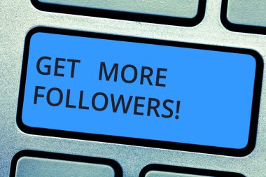 Daha takipçileri almak gösterilen Not yazma. Kim ilgilenen istekli gösterilen iş fotoğraf vitrine artış meşgul ile klavye tuşuna basarak tuş takımı fikir bilgisayar ileti oluşturmak için niyet.