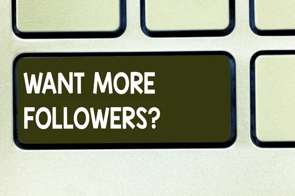 Kavramsal el daha takipçileri istiyorum gösterilen yazma. İş fotoğraf metin artış destekler ve belirli gösteren klavye tuşu bilgisayar ileti fikir oluşturmak için niyet hayran.