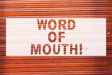 Sözlü gösterilen not yazma. Sözlü bilgi hikaye anlatımı Viva ses tuğla duvar sanatı duvarda yazılı Graffiti motivasyonel arama gibi yayılan vitrine iş fotoğraf.