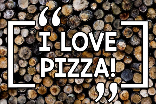 私の愛のピザを示すメモを書きます。ビジネス写真たくさんイタリアン チーズ ハム ペパロニ スライス木製の背景ビンテージ木製野生メッセージ考えの意図思考のように展示. — ストック写真