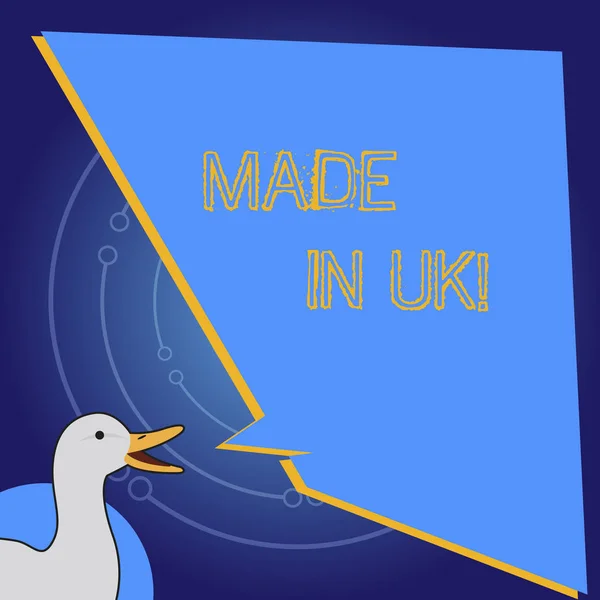 Escrita conceitual mão mostrando Made In Uk. Foto de negócios mostrando Algo analysisufactured na produção britânica do Reino Unido . — Fotografia de Stock