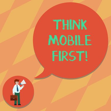 Düşünüyorum mobil ilk gösterilen metin işareti. Kavramsal fotoğraf web adam kravat taşıyan evrak çantası elinde megafon boş konuşma balonu içinde önce telefonları için çevrimiçi deneyim tasarımı.