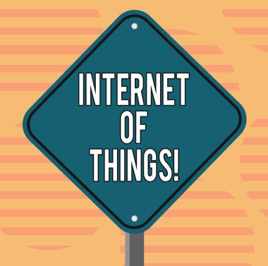 Word metin Internet şeyler yazma. İş kavramı arası bağlantı yolu ile Internet bilgisayar aygıtları için boş elmas şekli rengi yol uyarı tabela bir bacak Stand fotoğraf ile gömülü..