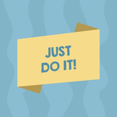 Kavramsal el sadece yaptığım onu işe gösterilen yazma fotoğraf vitrine motivasyon başlatmak için bir şey yapıyor disiplin boş renk katlanmış afiş şerit tarzı duyuru Poster var.