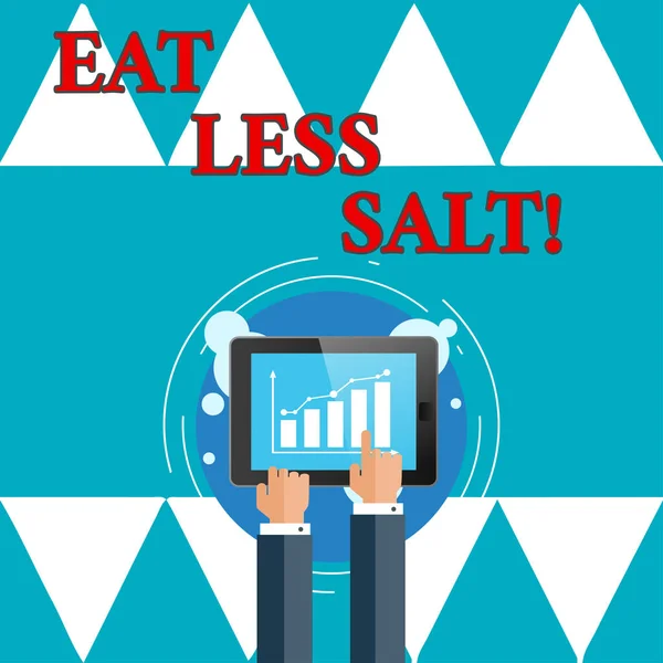Escrever nota mostrando Comer menos sal. Foto de negócios mostrando Reduza a quantidade de sódio em sua dieta comer saudável . — Fotografia de Stock