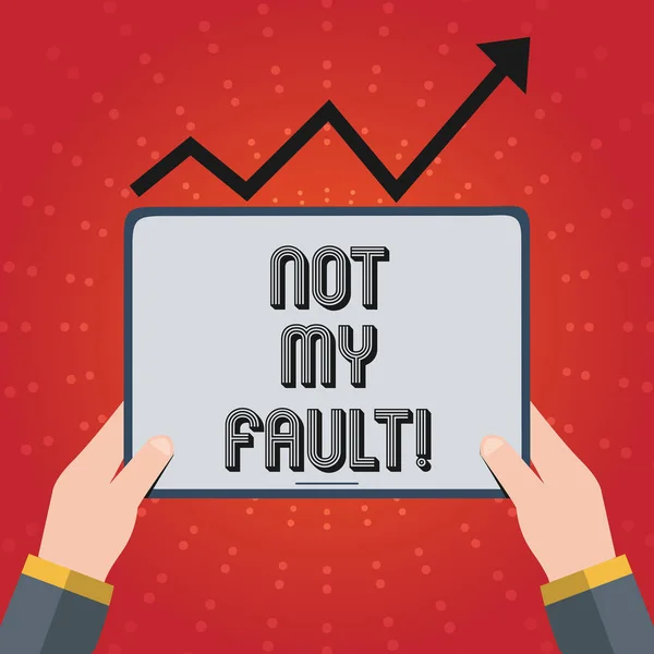 Escrevendo uma nota mostrando Not My Fault. Exibição de fotos de negócios Para inventar desculpas para evitar ser acusado de erro . — Fotografia de Stock