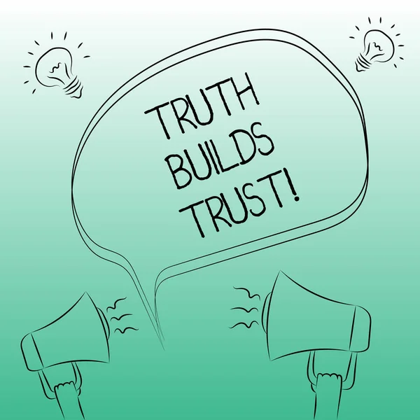 Escribir texto a mano La verdad construye confianza. Concepto que significa que usted piensa que son confiables y tienen confianza en ellos Bosquejo a mano alzada del boceto del discurso en blanco Icono de la idea del sonido del megáfono de la burbuja . — Foto de Stock