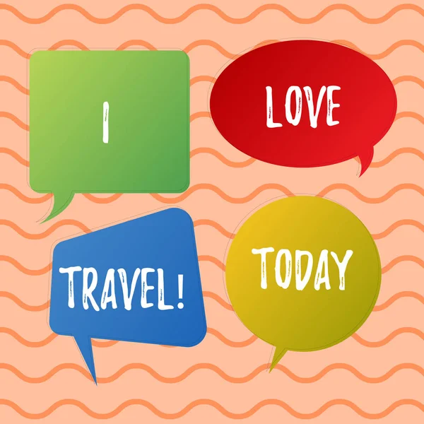 Scrittura concettuale a mano che mostra I Love Travel. Foto d'affari testo Essere un fan di viaggiare in viaggio scoprire nuovi luoghi . — Foto Stock