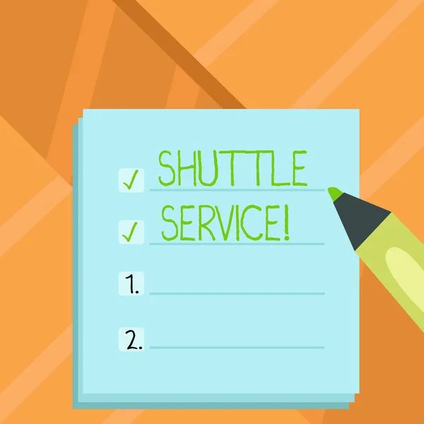 Word tekst intoetsen Shuttle Service. Businessconcept voor vervoer bieden appartement reizen toerisme voertuig. — Stockfoto