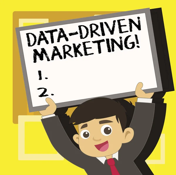 Rukopis textu psaní Data Driven marketingu. Koncept význam strategie postavené na pohledy analýzy z interakcí. — Stock fotografie