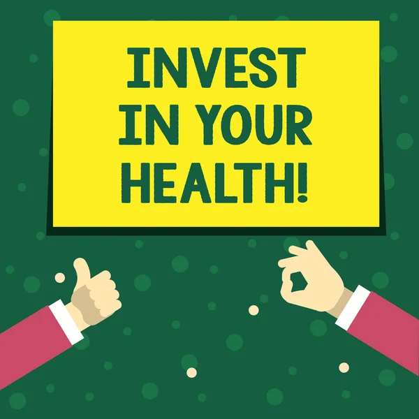 Написание рукописного текста Invest In Your Health. Концепция "Тратьте деньги на демонстрационные профилактические тесты в области здравоохранения" . — стоковое фото